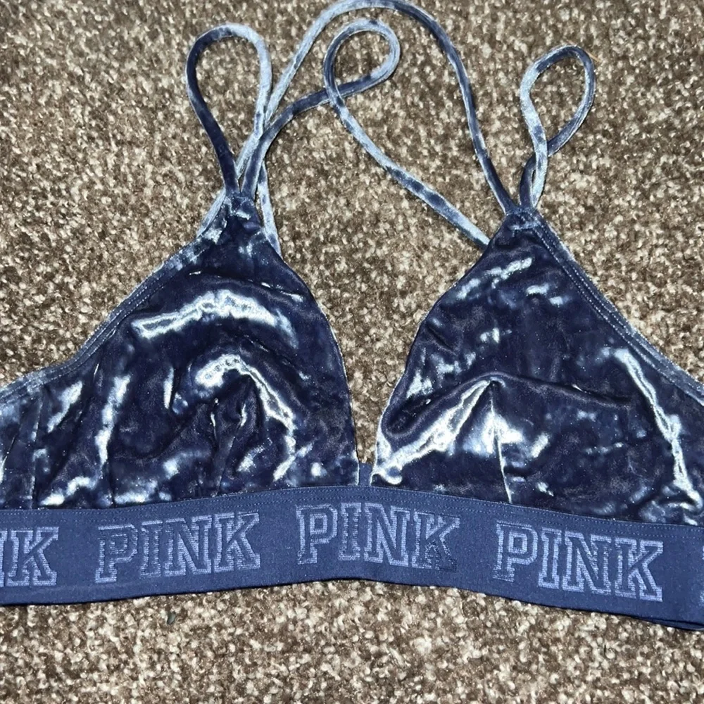 PINK BRA - Picture 1 of 5